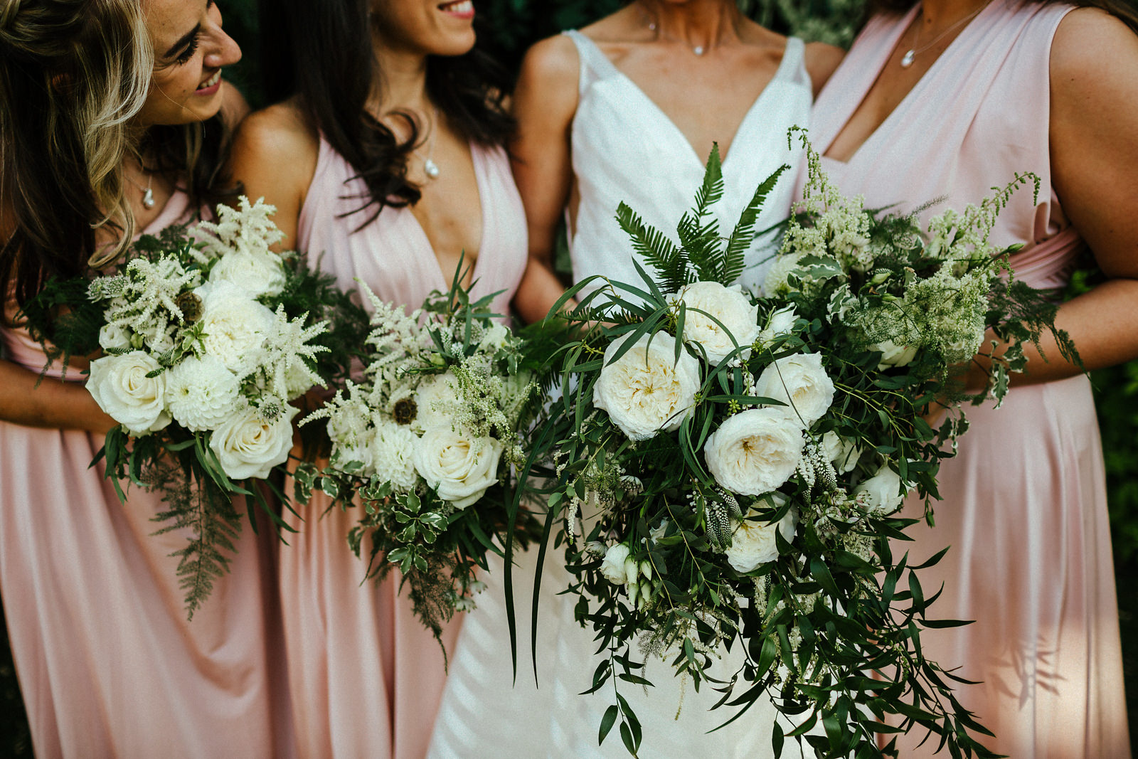 White and green jewish wedding flowers