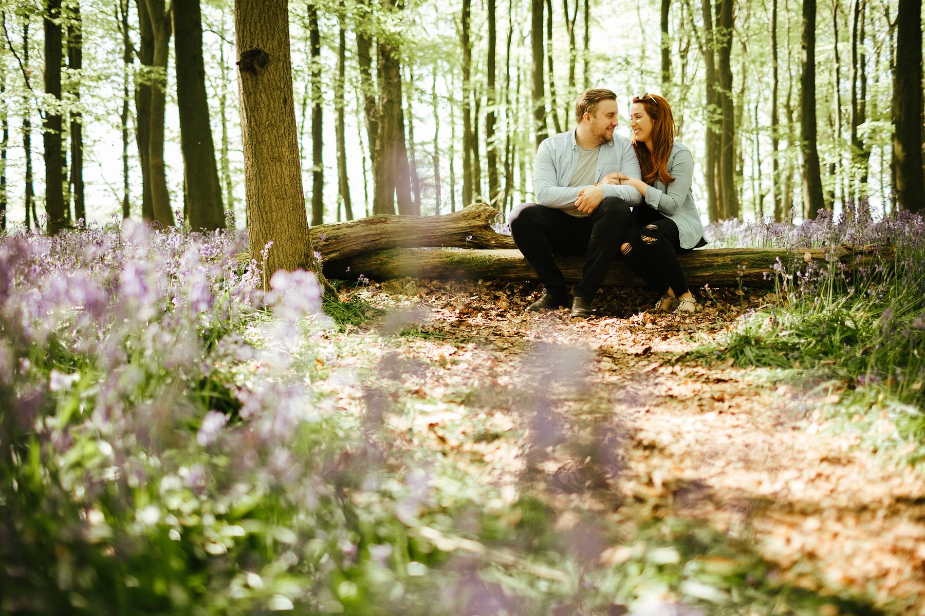 Pre-wedding photos in bluebells