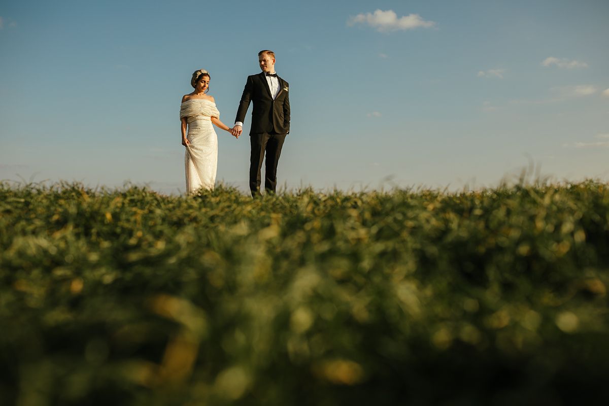 Romantic pre wedding photos 