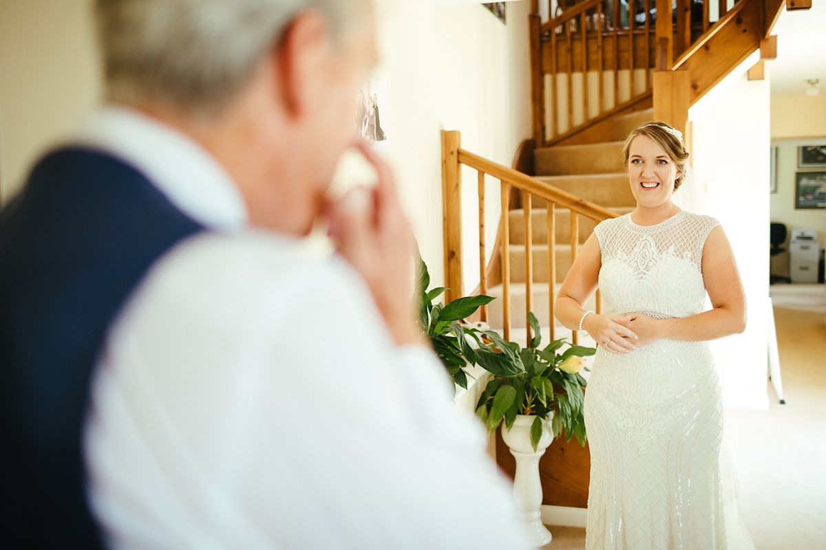 Bride meeting her dad