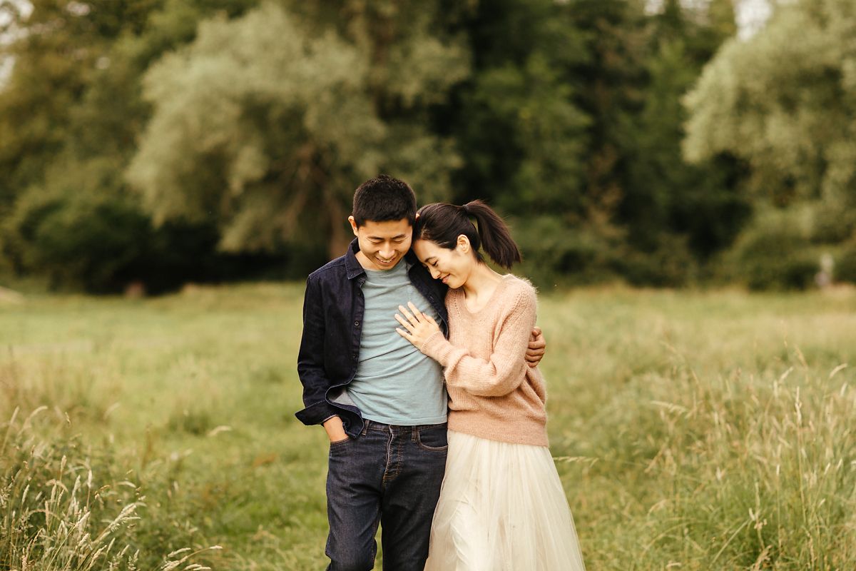 Relaxed prewedding photography in Cambridge