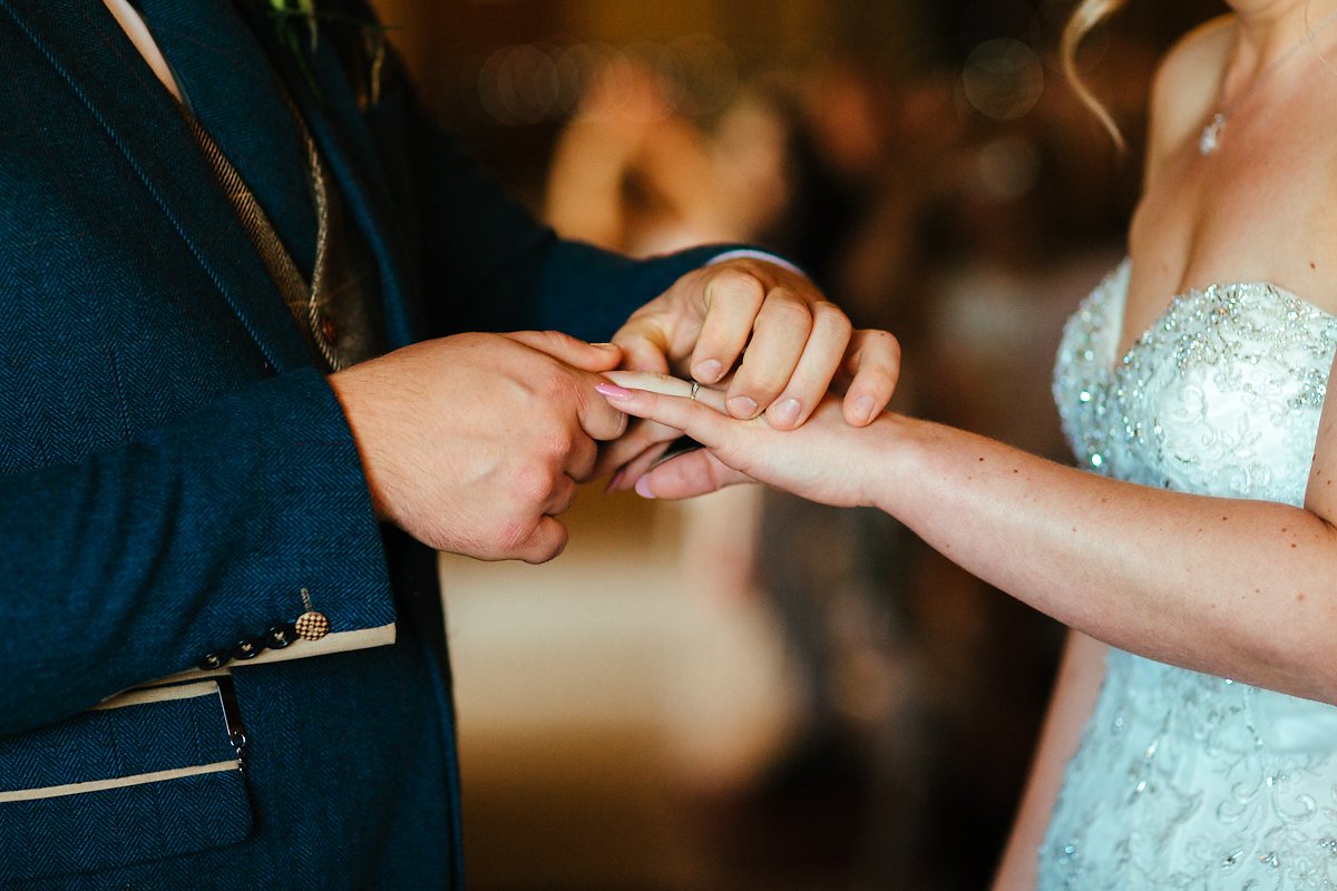 Buckinghamshire Notley Tythe Barn Wedding Photographer