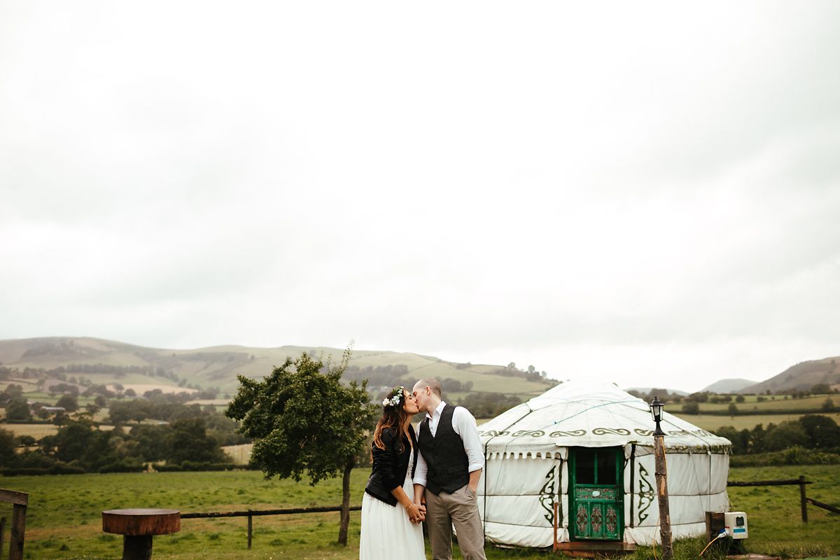 Glamping style wedding photographer