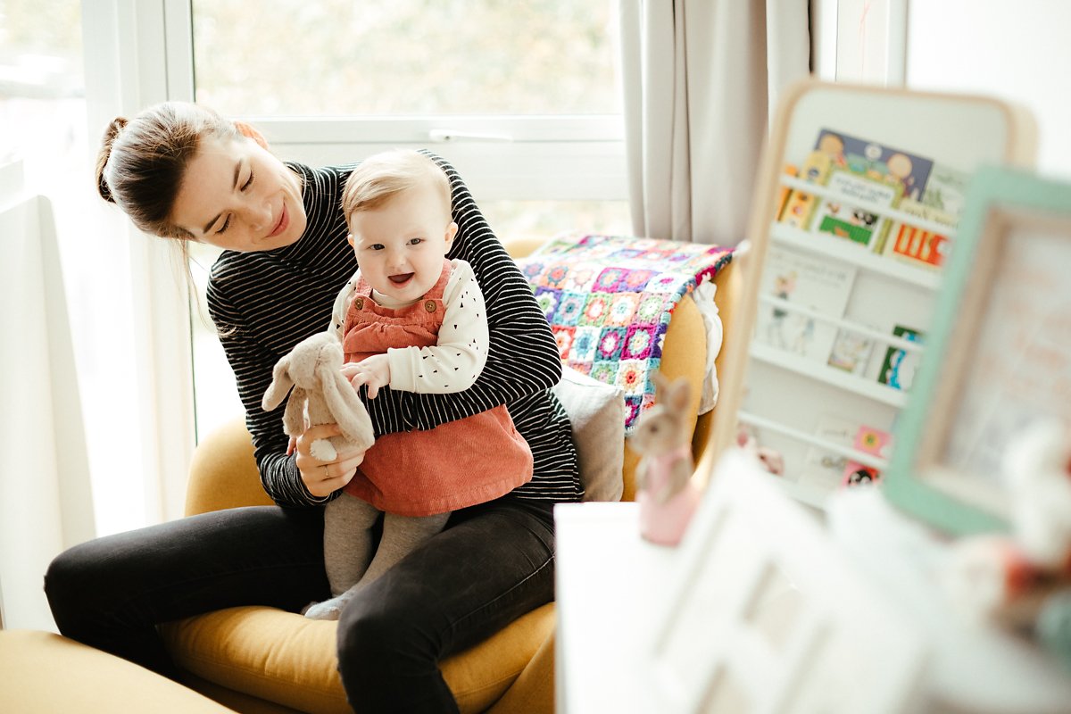 Natural London family portrait photographer