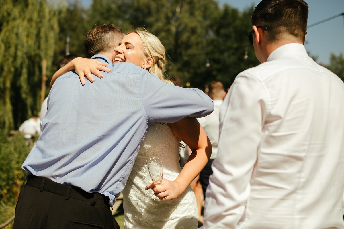 How to take pictures on a hot wedding day