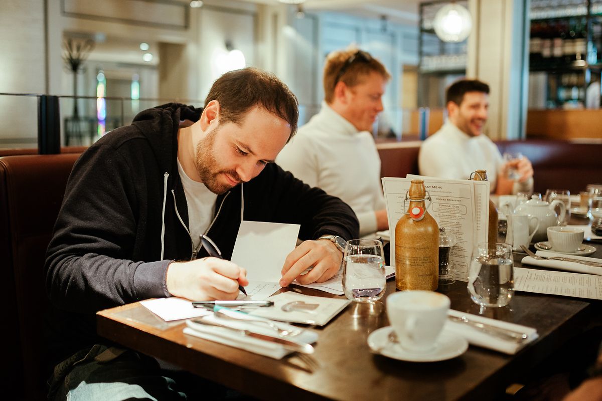 How to write a last minute note for the bride