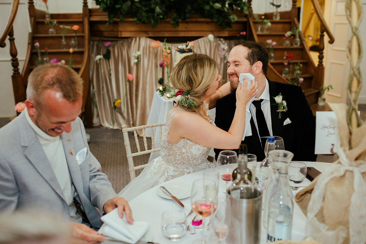 Norwegian wedding traditions during dinner