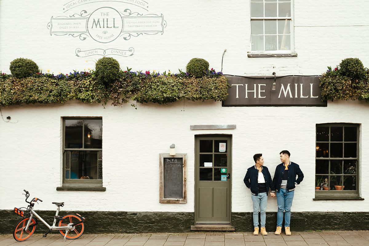 Creative Cambridge couples photography